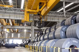 Hoa Phat exporte 35.000 tonnes de bobines laminées à chaud en Europe