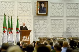 Le Vietnam au séminaire international des amis de la Révolution algérienne