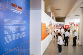 Exposition spéciale sur l’œuvre d’édification et de défense nationale du Vietnam