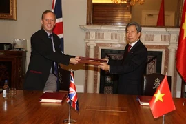 Signature de l'accord de libre-échange entre le Royaume-Uni et le Vietnam