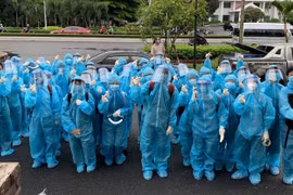 Des étudiants en médecine à Ho Chi Minh-Ville se joignent au combat contre le COVID-19 