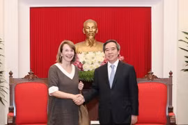 Le Vietnam étudie des expériences du VBF en matière de développement énergétique