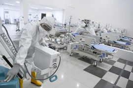 COVID-19: les Thaïlandais sont appelés à rester chez eux et l'Indonésie a besoin de plus de médecins