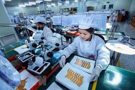 IDE: le Vietnam attire plus de 15 milliards de dollars au premier semestre