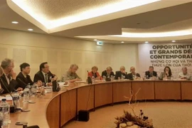 Le 3e séminaire théorique des partis communistes vietnamien et français 