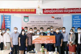 Laos : Star Telecom (Unitel) aide l'école bilingue Nguyen Du à améliorer sa qualité