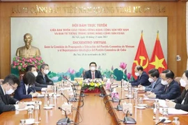 Le Vietnam et Cuba partagent d’expériences en matière d’édification du Parti