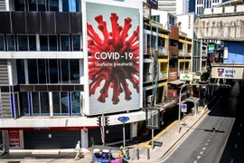COVID-19: Tous les magasins à Bangkok doivent fermer les portes à minuit