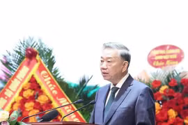 Le secrétaire général du Parti To Lam exhorte l’Association des anciens combattants du Vietnam à améliorer l’efficacité de ses activités. Photo: VNA