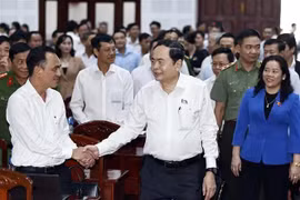 Le président de l'Assemblée nationale rencontre des électeurs de Hau Giang. Photo: VNA