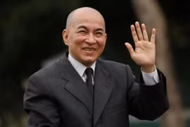 Le roi du Cambodge, Preah Bat Samdech Preah Boromneat Norodom Sihamoni, effectue les 28 et 29 novembre une visite d'État au Vietnam. Photo: VNA