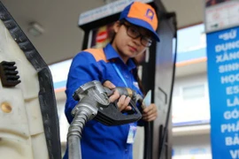 Carburants : cinquième baisse consécutive des prix