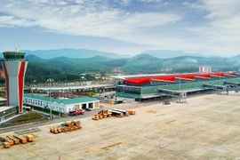 Vietjet Air commence à vendre des billets pour la ligne HCM-Ville - Van Don (Quang Ninh)