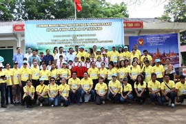 L’ambassade de Thaïlande offre des cadeaux aux écoliers démunis de Thai Nguyen