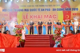 Ouverture de la foire commerciale internationale An Phu – An Giang 2019