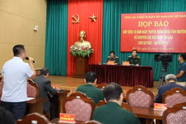 Pour marquer la 70e Journée des soldats volontaires et experts vietnamiens au Laos