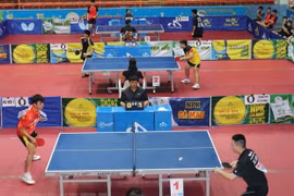 Ouverture du 33e tournoi international de ping-pong “Raquette d’or” à Hô Chi Minh-Ville