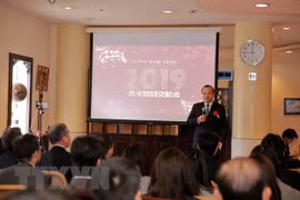 Renforcer la solidarité entre les groupes des Vietnamiens au Japon