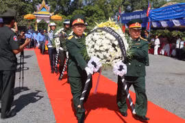 Rapatriement des restes de soldats volontaires et d'experts vietnamiens au Cambodge