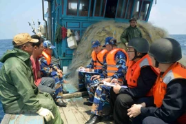 Vietnam et Chine discutent de la coopération pour le développement mutuel en mer