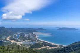 Exploitation de l'environnement forestier liée à l'écotourisme à Con Dao