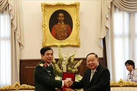 Vietnam et Thaïlande promeuvent leur coopération dans la défense