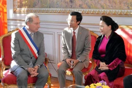 Vietnam et France estiment la coopération décentralisée