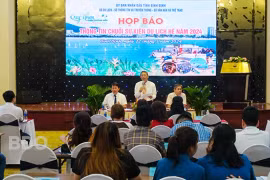 Lors de la conférence de presse. (Photo : baobinhdinh.vn)