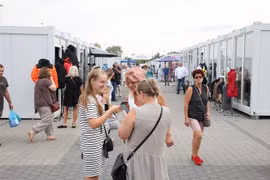 Les Vietnamiens satisfaits de l'ouverture d'un centre commercial temporaire en Pologne