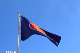 Drapeau de l'ASEAN. Photo : VNA