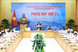 Le Premier ministre Pham Minh Chinh a présidé mercredi après-midi, à Hanoi, la 11e réunion du comité d’État chargé des ouvrages d’importance nationale du secteur des transports. Photo : VNA