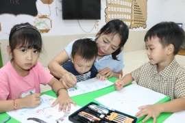 Enfants de l’école maternelle Hoa Sen de la ville de Vinh, province centrale de Nghe An. Photo : VNA