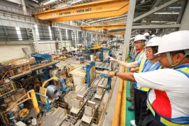 À l'usine de fabrication d'acier de Hoa Phat à Dung Quat (Photo : VNA)