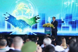 Le PM à la cérémonie de mise en chantier de projets socio-économiques à Binh Duong