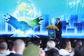 Le PM à la cérémonie de mise en chantier de projets socio-économiques à Binh Duong