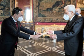 Le Vietnam accorde la priorité à l'intensification de ses relations avec l'Italie