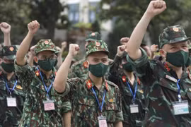 Davantage de personnel médical mobilisé au Sud du Vietnam pour lutter contre le COVID-19