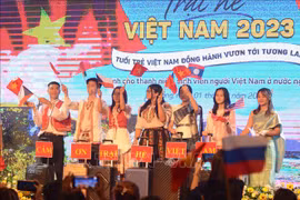 Camp d'été du Vietnam 2023 pour les jeunes Viêt kiêu : voyage vers la Patrie