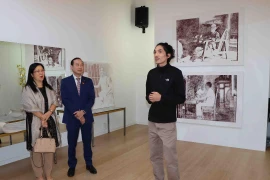 Le peintre belgo-vietnamien trouve ses racines à travers la peinture