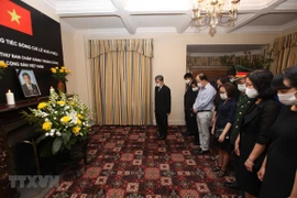 Cérémonies d’hommage à Lê Kha Phiêu à l'ONU, aux États-Unis et au Canada