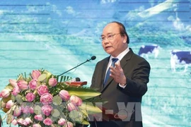 À Son La, le Premier ministre Nguyên Xuân Phuc montre la voie