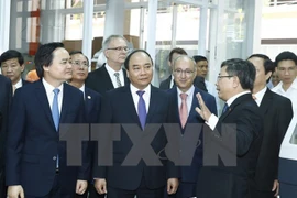 Le Premier ministre Nguyên Xuân Phuc travaille avec l’Université Vietnam-Allemagne