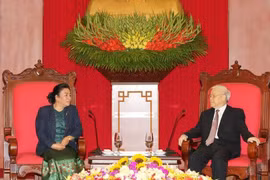 Le secrétaire général du PCV Nguyen Phu Trong reçoit une délégation du PPRL