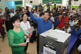 Cambodge : le Premier ministre revendique la victoire du PPC aux communales