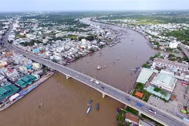 Le Vietnam veut accélérer le développement de la navigation fluviale