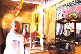 Un village qui voue un culte aux baleines à Quang Binh