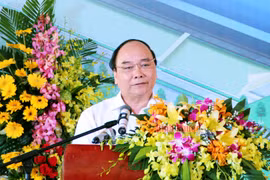 Le Premier ministre travaille dans la province de Binh Phuoc
