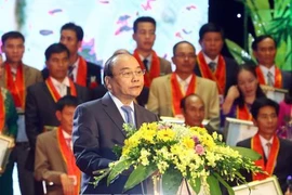 Le chef du gouvernement salue le talent, la créativité des agriculteurs vietnamiens