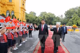 Le Vietnam et la Chine concluent 19 accords de coopération