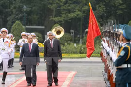 Le Premier ministre du Sri Lanka termine sa visite au Vietnam